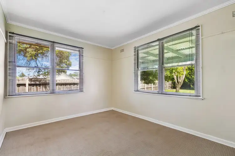 Fifth view of Homely house listing, 27 Howard Street, Sale VIC 3850