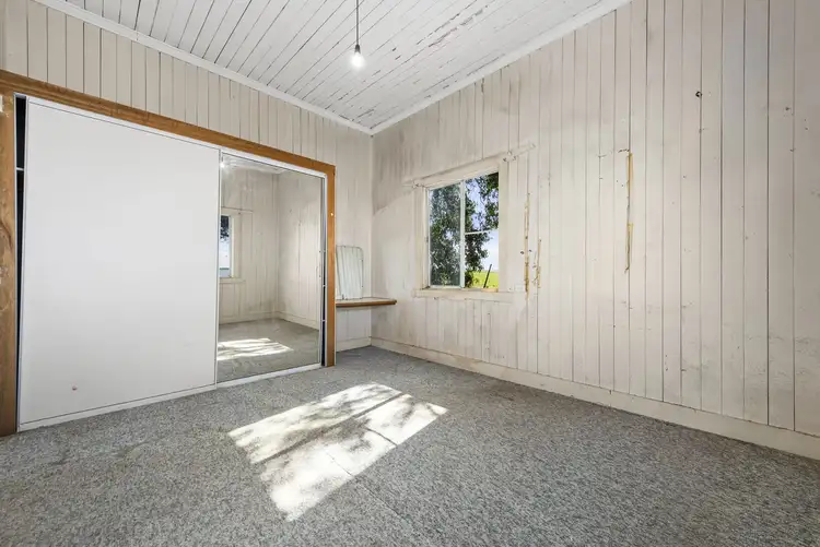 Fifth view of Homely house listing, 382 Old Elphinstone Road, Spring Creek QLD 4361