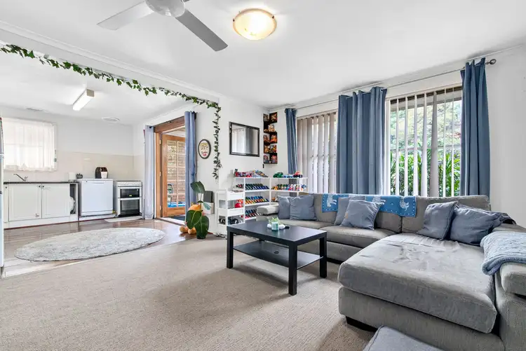 34 Bursaria Crescent, Frankston North VIC 3200