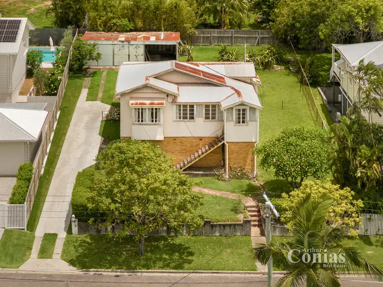 21 Macdonald Street, Norman Park QLD 4170