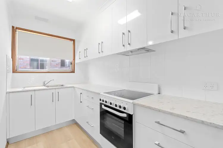 Fifth view of Homely house listing, 2/31-33 Lampe Avenue, Wagga Wagga NSW 2650