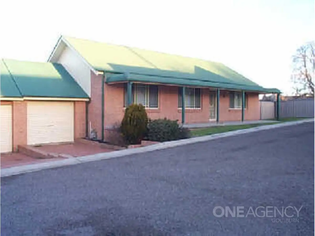 Main view of Homely townhouse listing, 4/90 Mundy Street, Goulburn NSW 2580