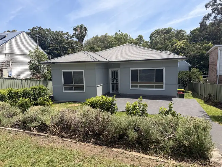 15A Alkera Crescent, West Wollongong NSW 2500