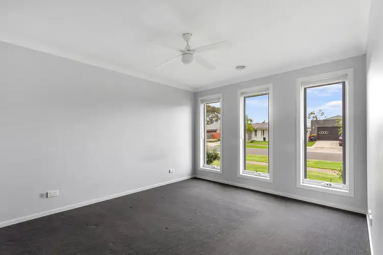 Sixth view of Homely house listing, 8 Woondella Boulevard, Sale VIC 3850
