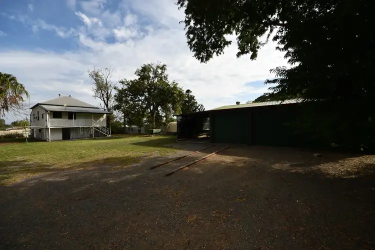 2 Salmon Street, Gracemere QLD 4702