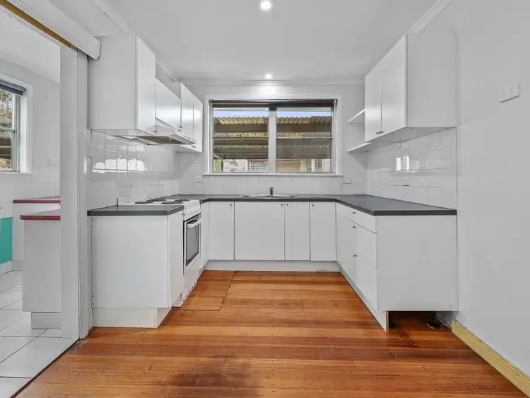 Second view of Homely house listing, 14 White Avenue, Hamilton VIC 3300