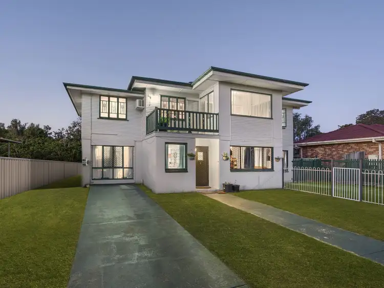 4 Colonial Court, Raceview QLD 4305