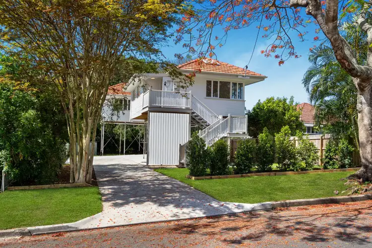 7 Allamanda Street, Fairfield QLD 4103