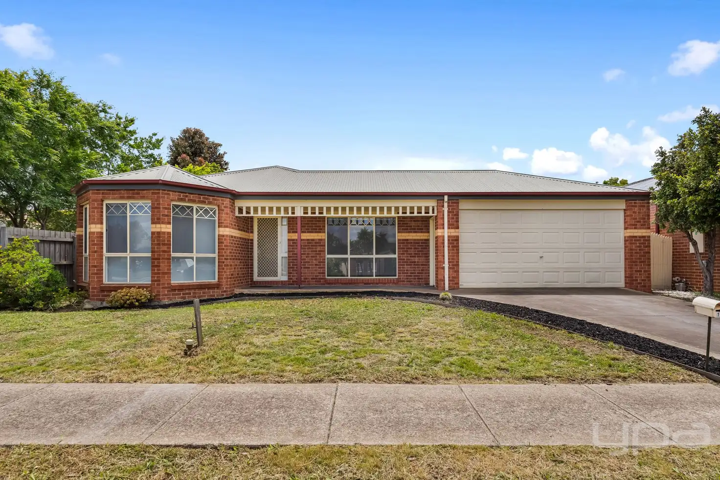 Main view of Homely house listing, 17 Jindabyne Avenue, Taylors Hill VIC 3037