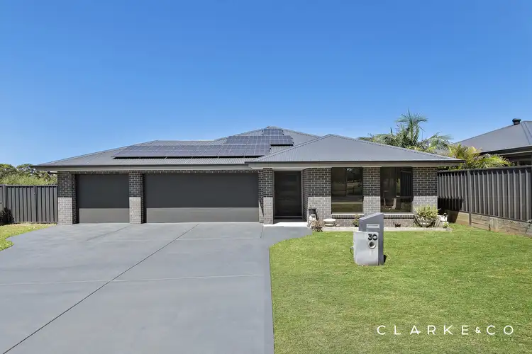 30 Averys Lane, Heddon Greta NSW 2321