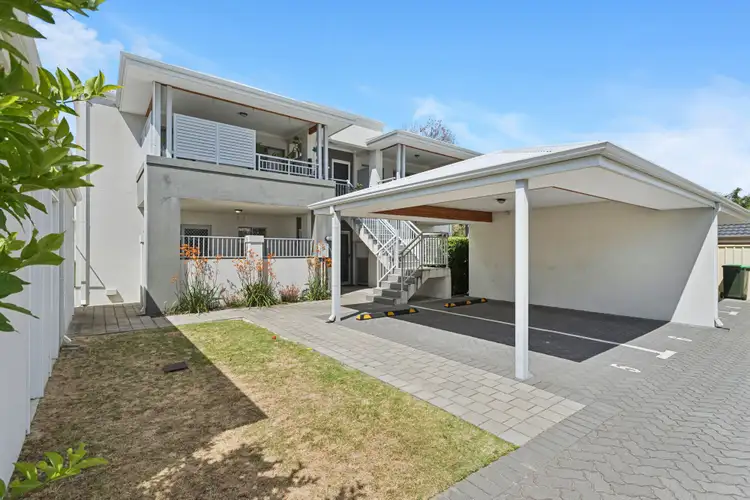 52 Caledonian Avenue