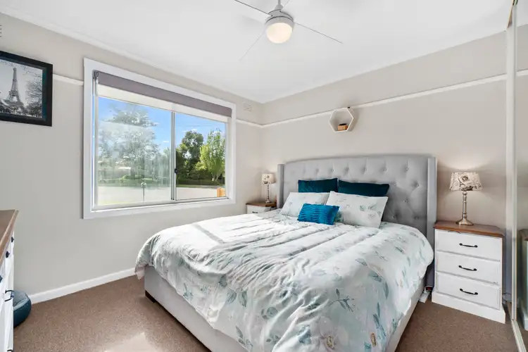 Fifth view of Homely house listing, 12 Evelyn Court, Traralgon VIC 3844