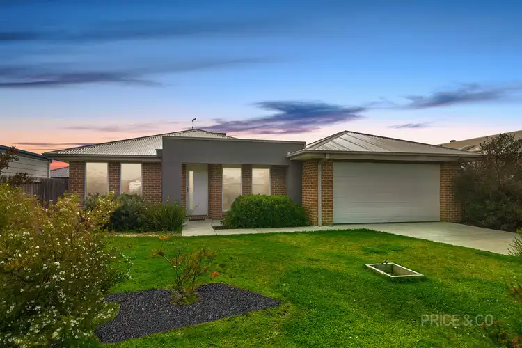 5 Racecourse Crescent