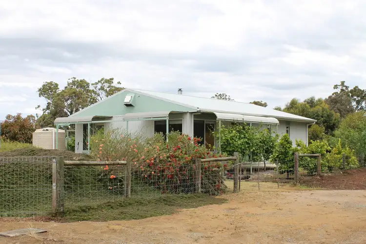 14 Marlock Street, Frankland River WA 6396