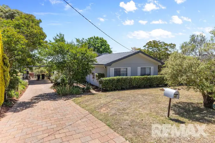 42 Mimosa Drive, Mount Austin NSW 2650