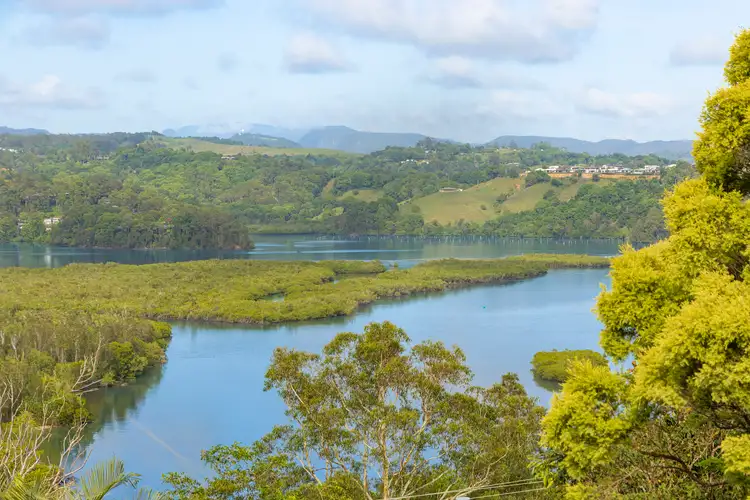 7 Lakeview Parade, Tweed Heads South NSW 2486