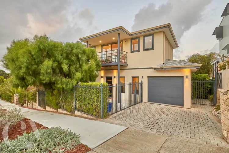 16 Swanbourne Street, Fremantle WA 6160