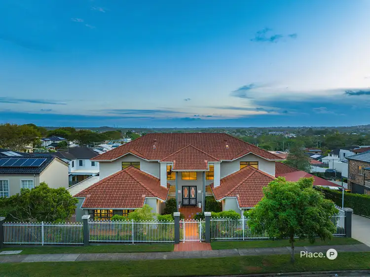 15 Ewer Street, Carindale QLD 4152