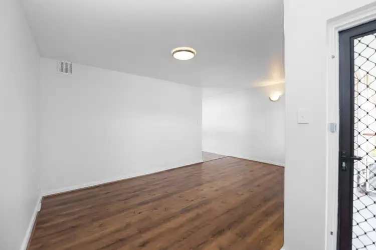 9/4 Minora Place, Rivervale WA 6103