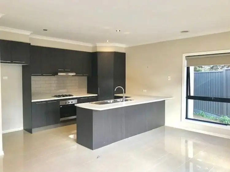 Fourth view of Homely unit listing, 2/9 Buckingham Street, Sydenham VIC 3037