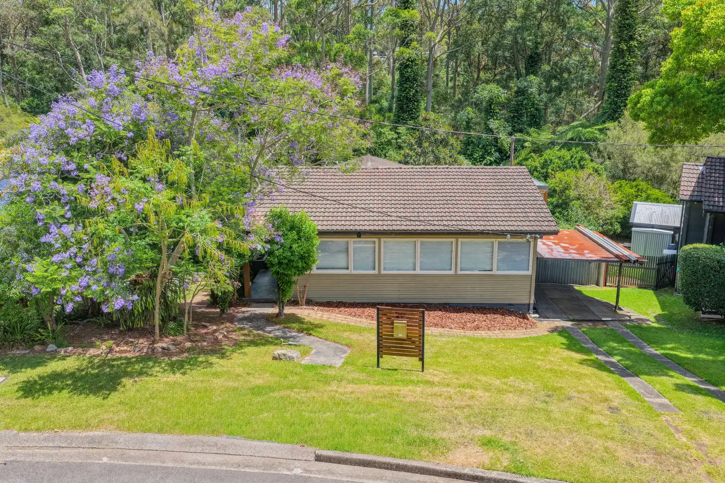 Main view of Homely house listing, 29 Cambridge Drive, Garden Suburb NSW 2289