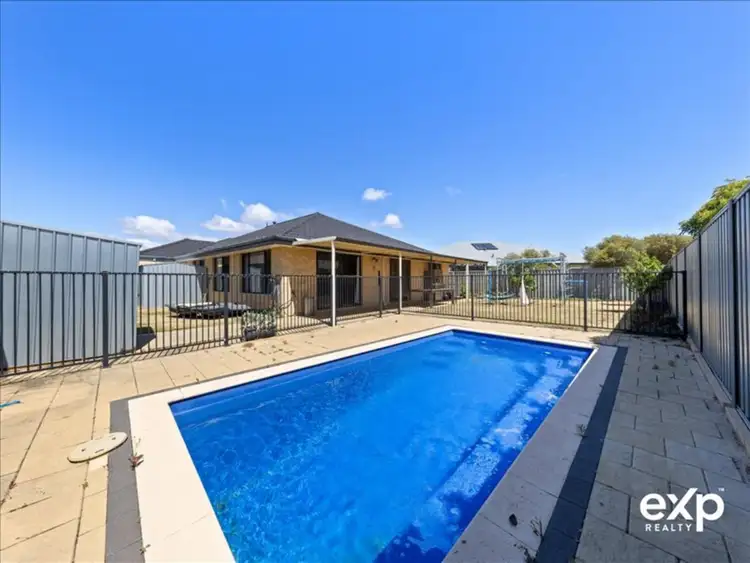 52 Placid Bend, South Yunderup WA 6208