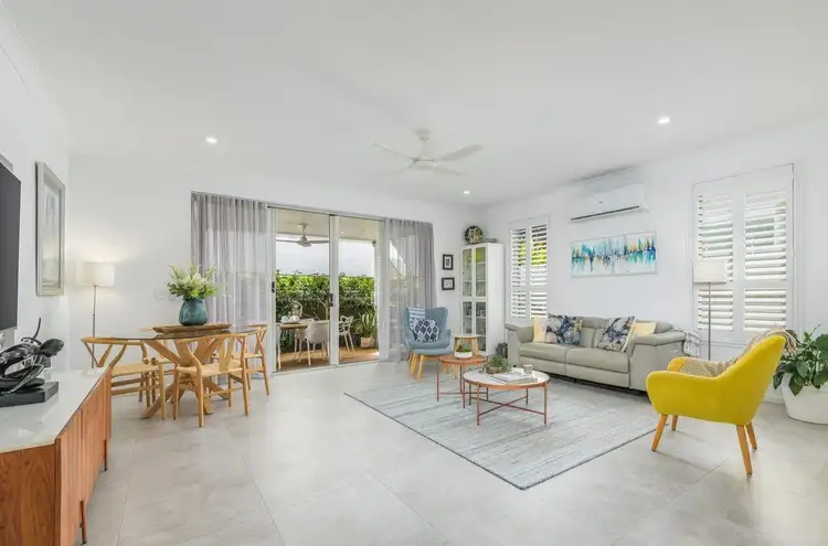 Second view of Homely house listing, 2/9 Sapphire Street, Hollywell QLD 4216