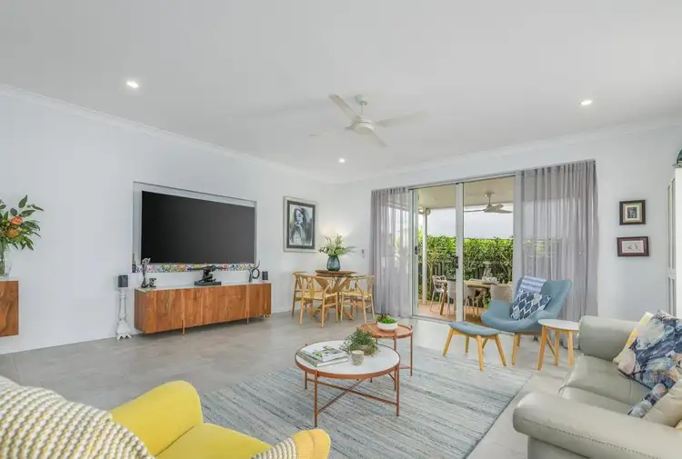 Fourth view of Homely house listing, 2/9 Sapphire Street, Hollywell QLD 4216