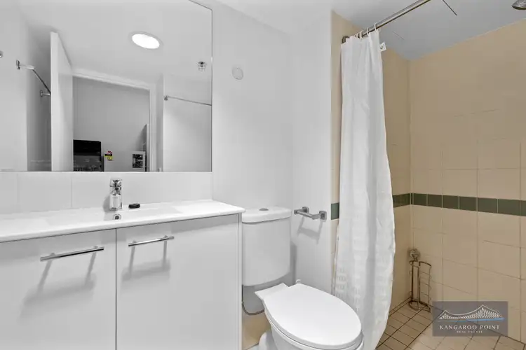 Sixth view of Homely apartment listing, 188 Shafston Avenue Shafston Avenue, Kangaroo Point QLD 4169