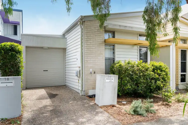 20 Cocoparra Place