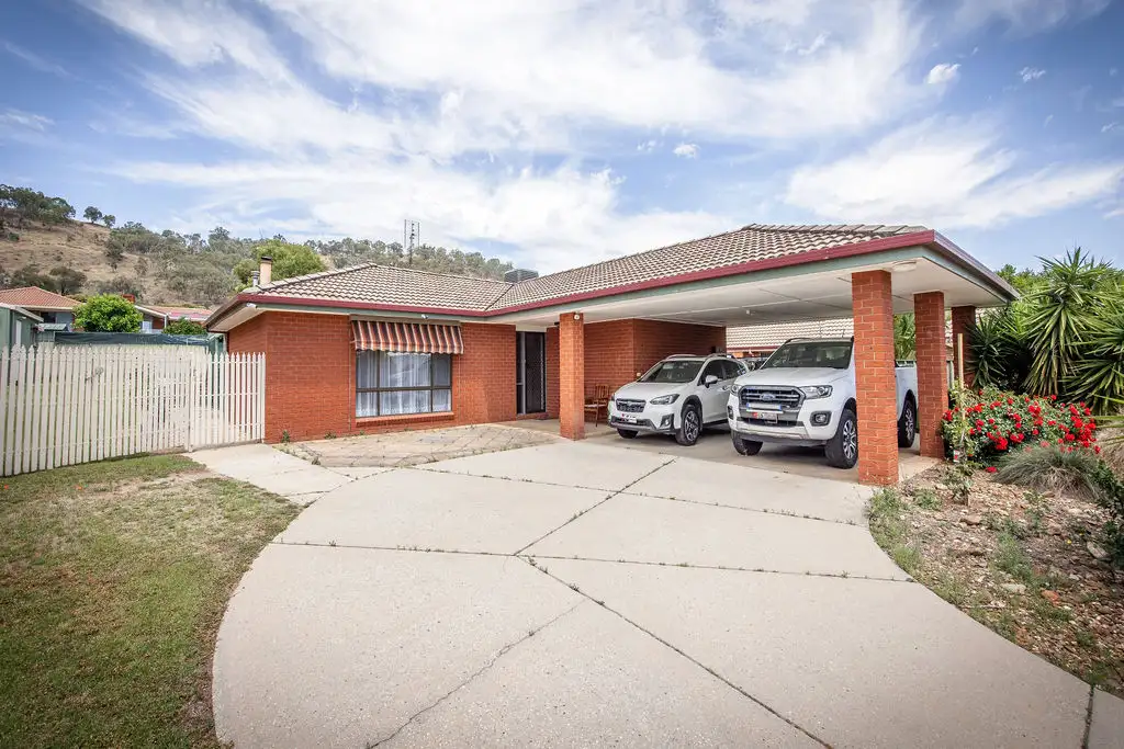Main view of Homely house listing, 10 Page Court, Wodonga VIC 3690