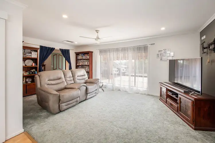 Fourth view of Homely house listing, 10 Page Court, Wodonga VIC 3690