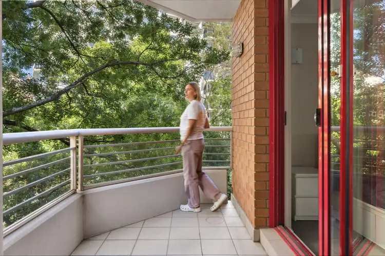 Third view of Homely apartment listing, 405/2-6 Birtley Place, Elizabeth Bay NSW 2011