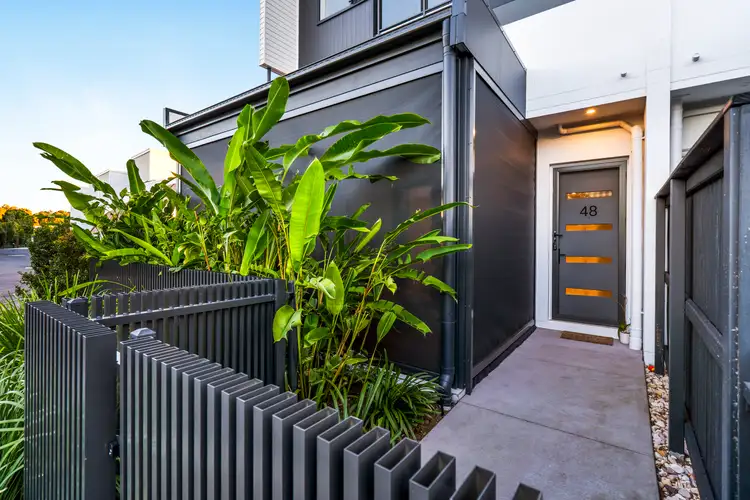 48 Delta Circuit, Hope Island QLD 4212