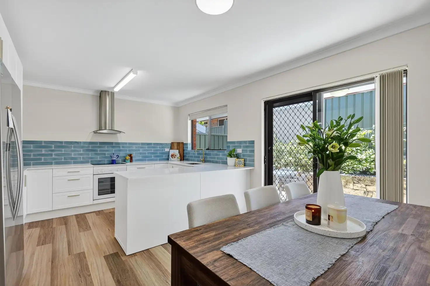 Main view of Homely unit listing, 2/6 Kitchener Road, Melville WA 6156