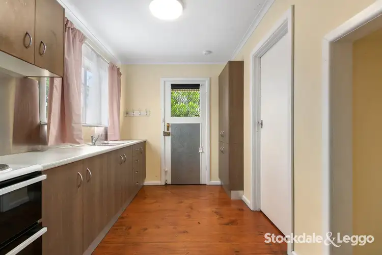 Fifth view of Homely unit listing, 10A Jennifer Street, Morwell VIC 3840