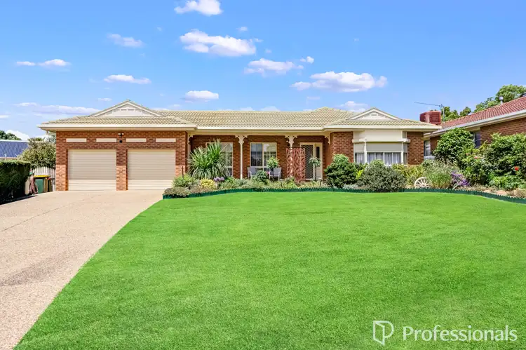 2 Glenvale Place