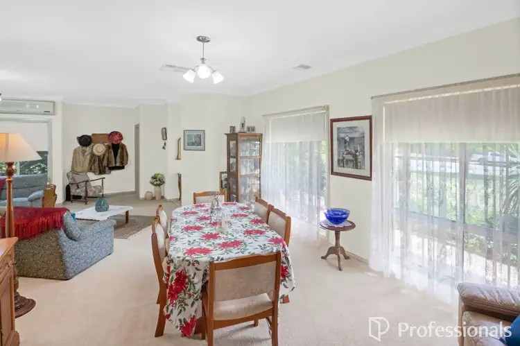 Fourth view of Homely house listing, 2 Glenvale Place, Bourkelands NSW 2650