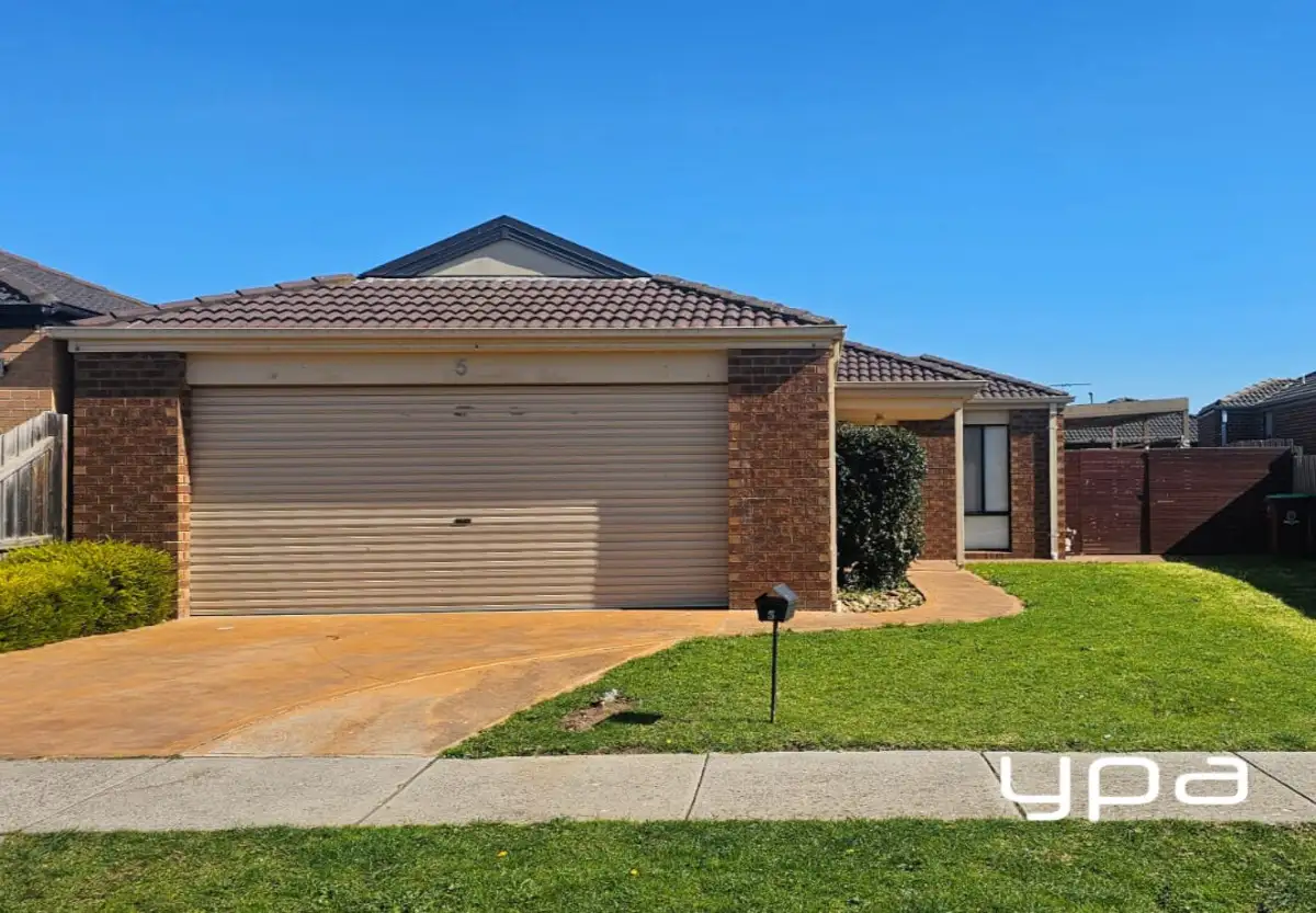 Main view of Homely house listing, 5 Nandaly Place, Cranbourne West VIC 3977
