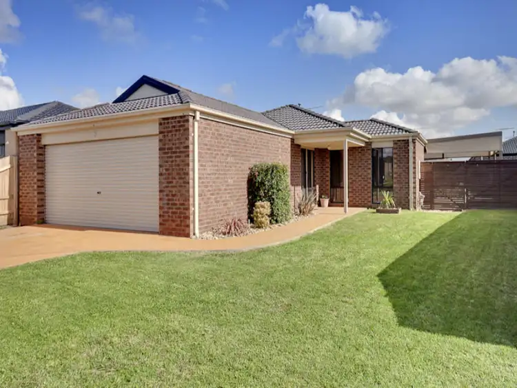 Second view of Homely house listing, 5 Nandaly Place, Cranbourne West VIC 3977