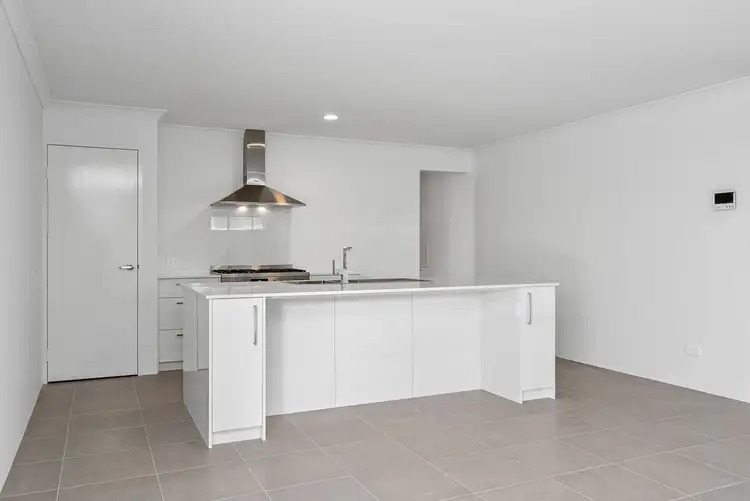 25 Lunarossa Drive, Two Rocks WA 6037