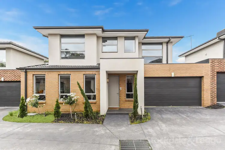 12 Misha Boulevard, Endeavour Hills VIC 3802