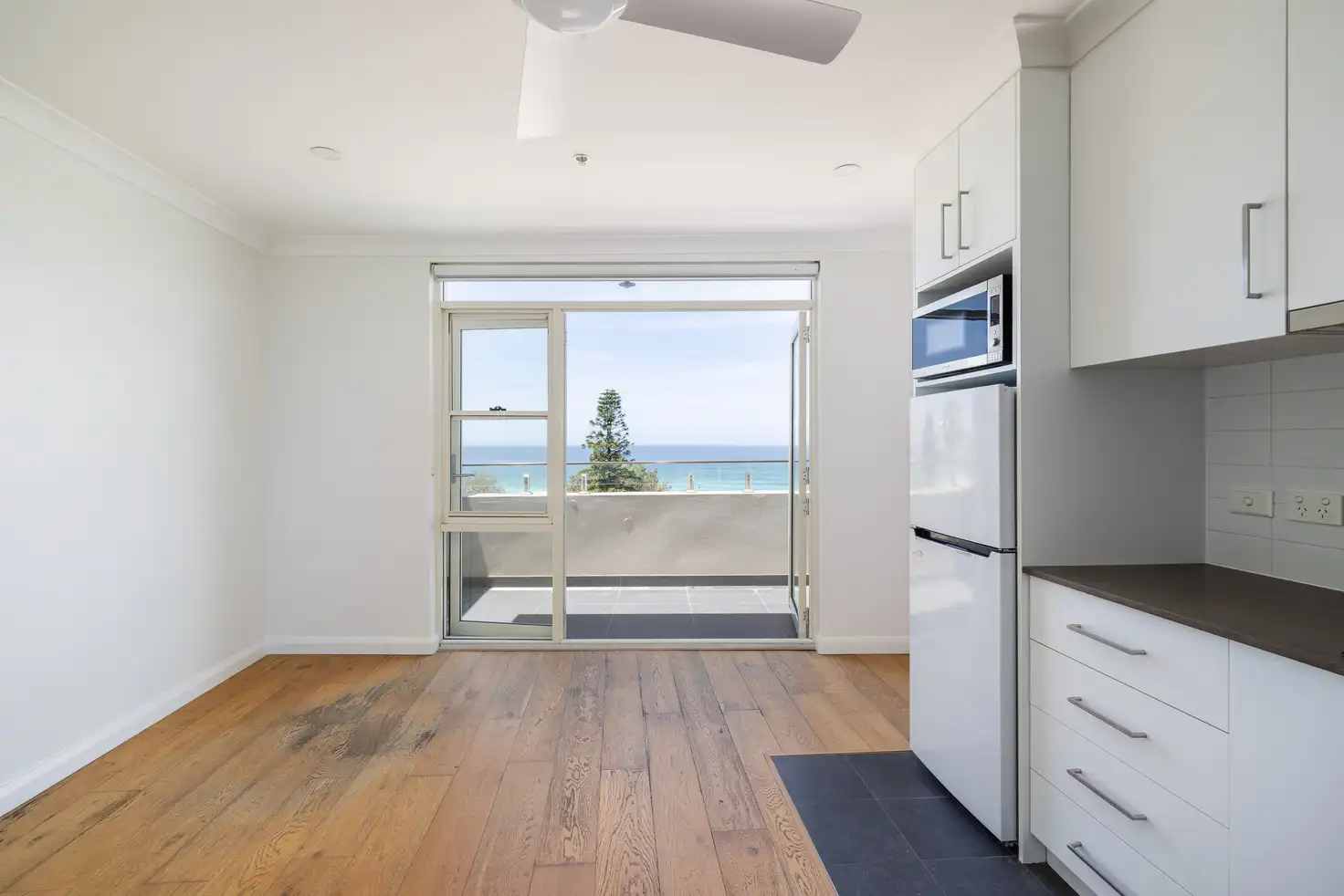 Main view of Homely studio listing, 10/130 Campbell Parade, Bondi Beach NSW 2026