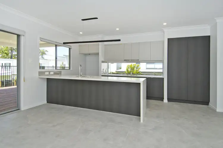 Second view of Homely house listing, 6 Stonewood Circuit, Oxenford QLD 4210