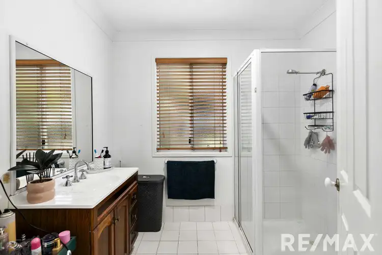 Fourth view of Homely house listing, 7 Seaview Court, Dundowran QLD 4655