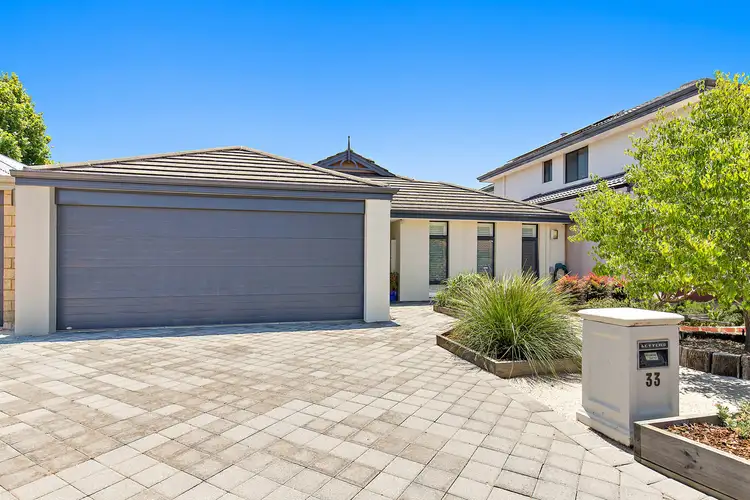 33 Hungerford Close, Canning Vale WA 6155