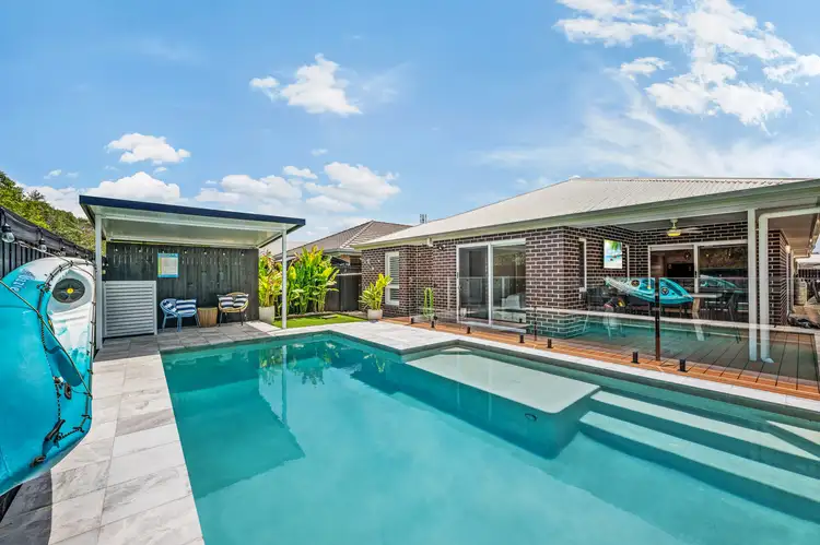 15 Moss Crescent, Caloundra West QLD 4551