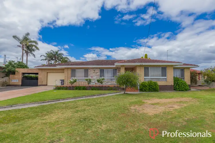 28 Wattle Crescent