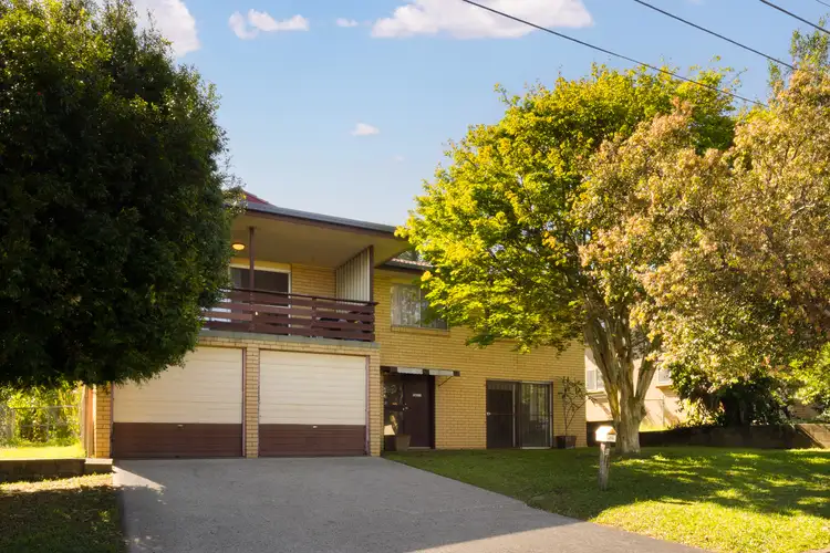 4 Strathairlie Square