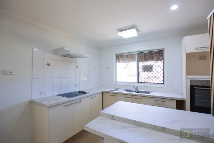 33 Narraport Cr, Beenleigh QLD 4207